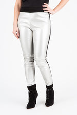 Load image into Gallery viewer, Soft &amp; Sassy Leggings Silver
