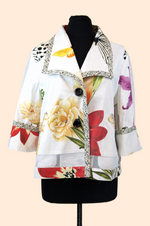 Load image into Gallery viewer, Gabriella&#39;s Floral Swing Jacket
