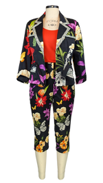 Load image into Gallery viewer, Gabriella&#39;s Floral Classic Blazer
