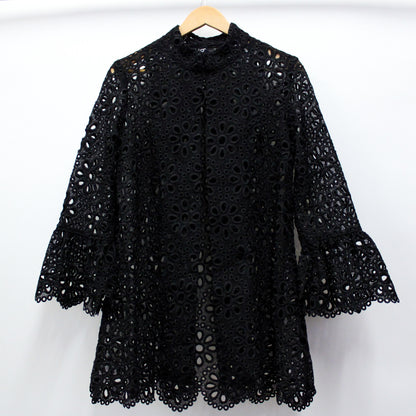 Scalloped Lace Duster Black