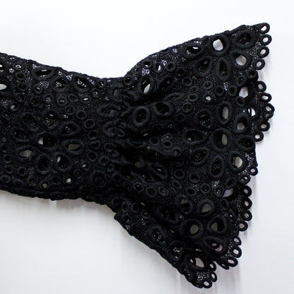 Scalloped Lace Duster Black